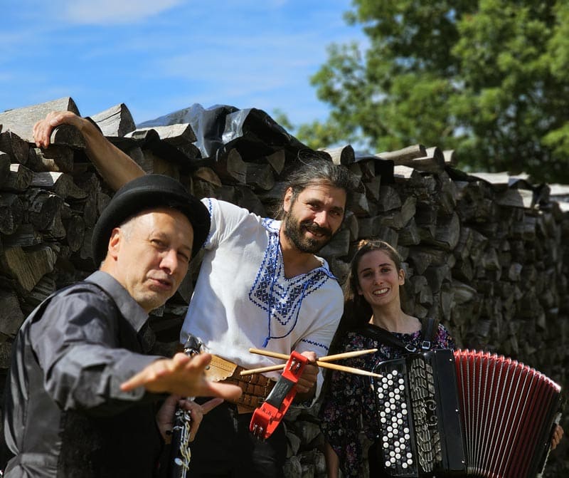 Vânt În Est -France