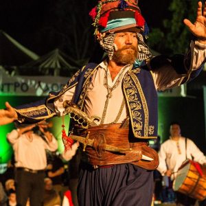 Le groupe de danse du Centre de Recherches Folkloriques de Larissa - Grèce
